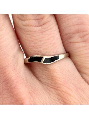 Dainty Black Enameled Cocktail 925 Sterling Silver Vintage Ring - sz 7.75
